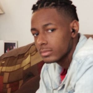 Meet your Posher, Stefanie